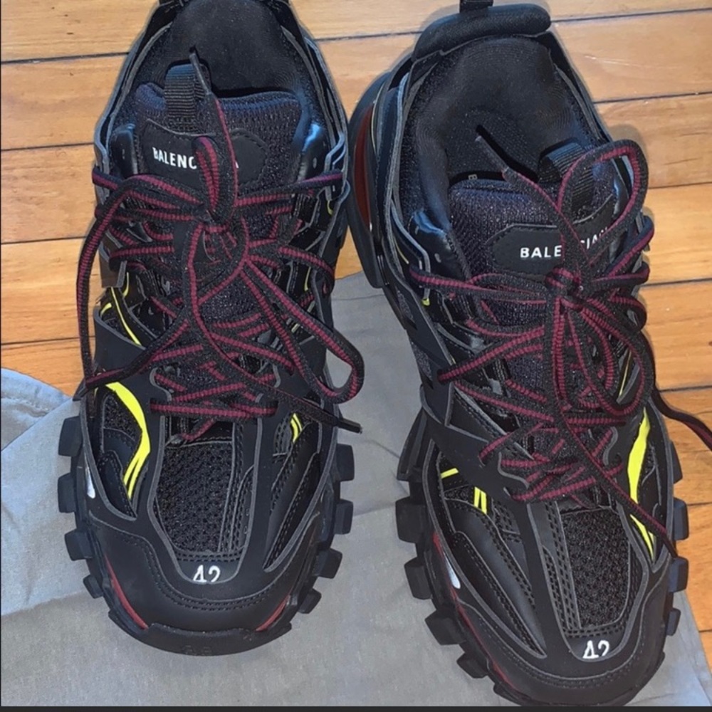 BALENCIAGA TRACK 🔥🔥